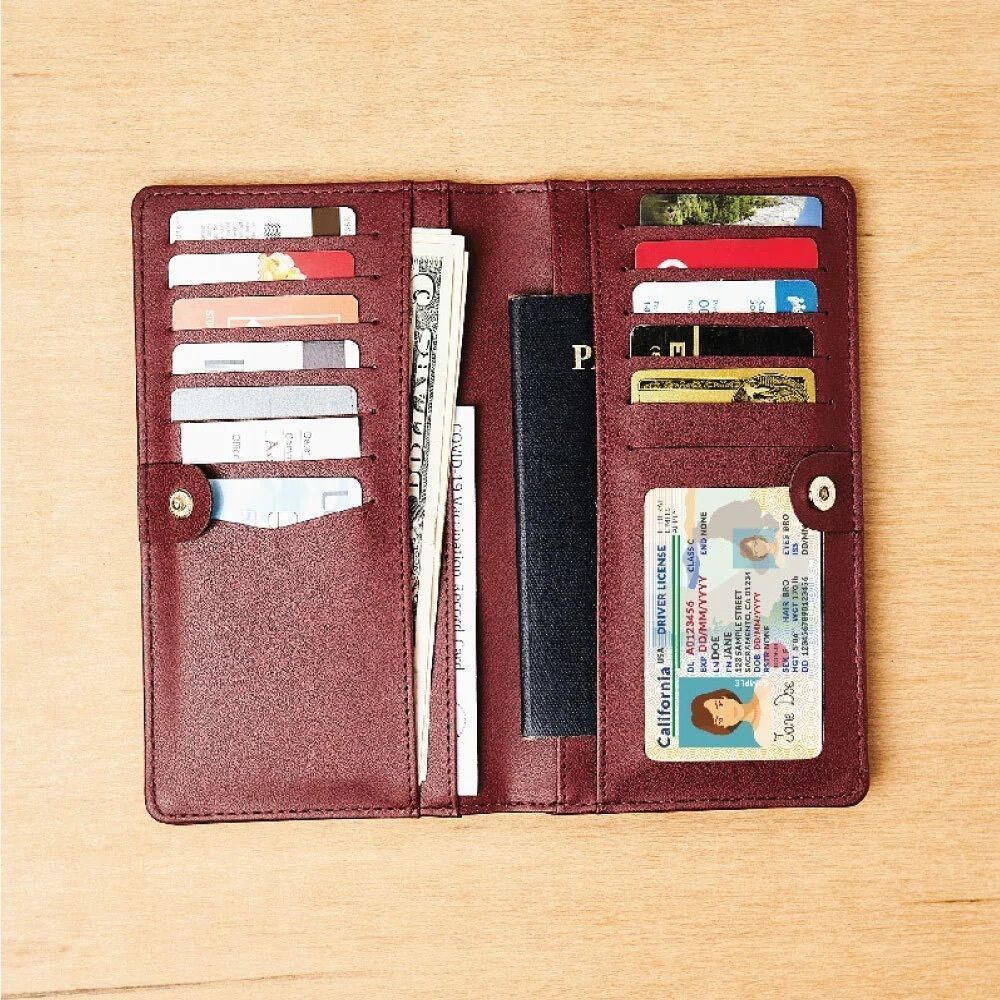 Lark & IVES Continental Snap Wallet- new